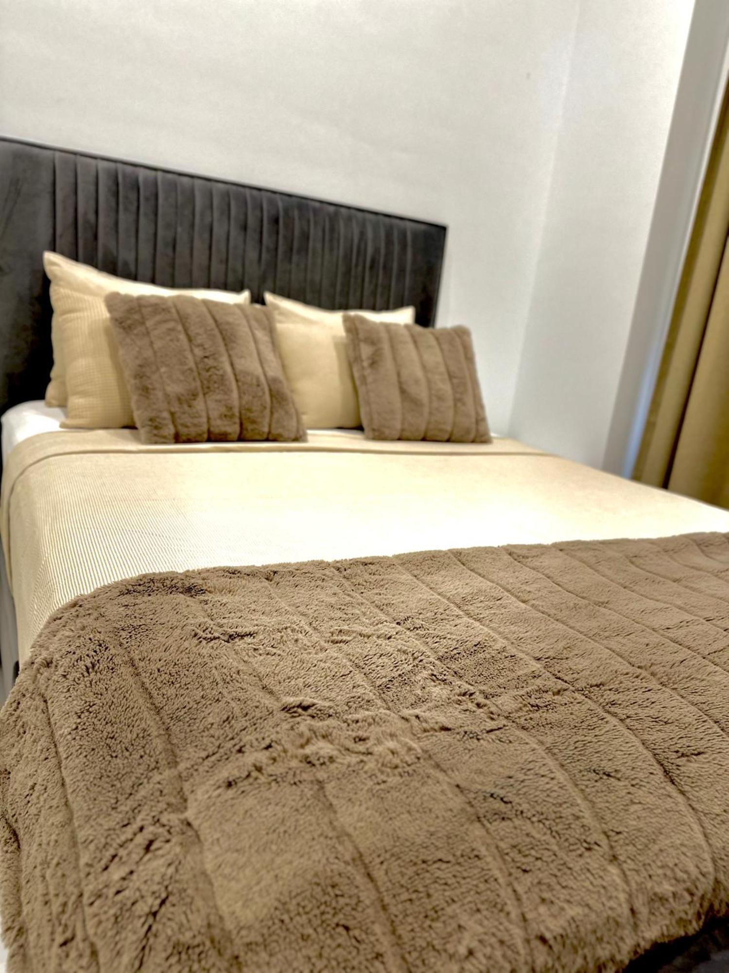 Mark Suite B8 Фуенхірола Екстер'єр фото